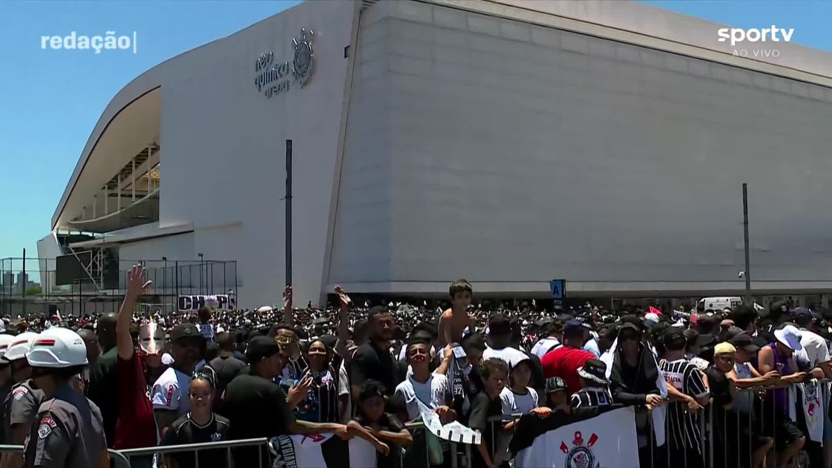 Torcedores do Corinthians já marcam presença na Neo Química Arena para festa do título da Copa do Brasil 2025. #futebol #corinthians #copadobrasil #redacaosportv