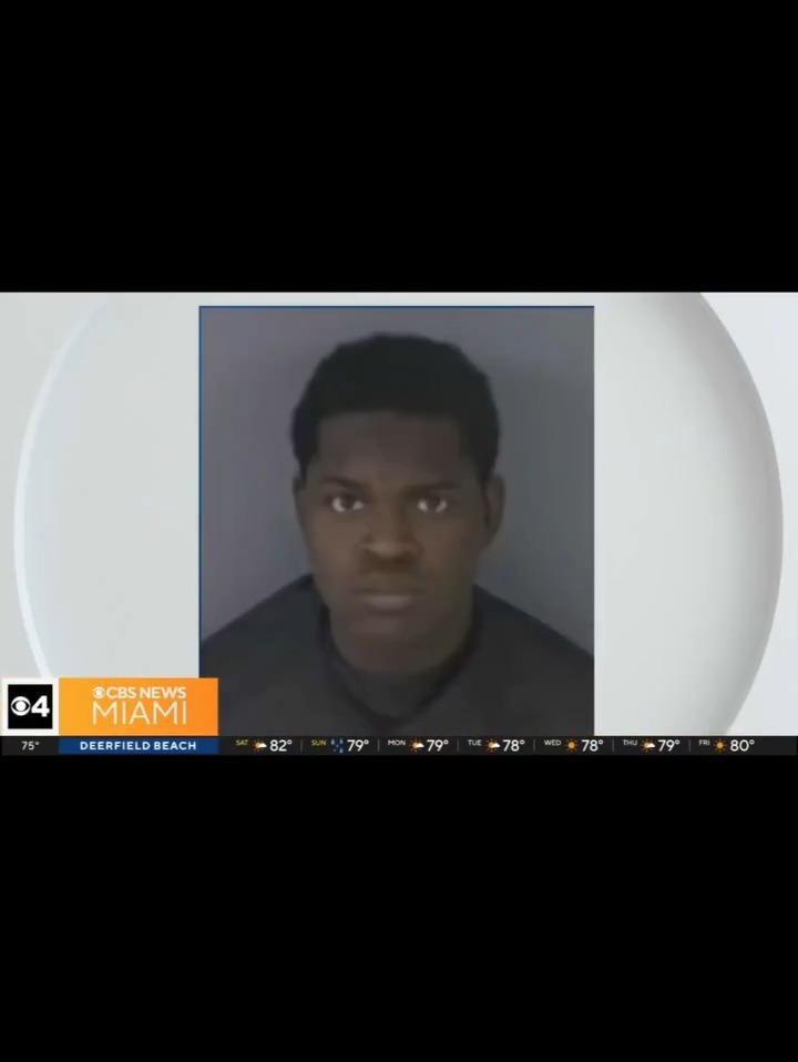 US Navy Sailor, Taylor Marques Lomax (22), reportedly killed his two roommates (also Sailors) after an argument in Florida. The footage seems to show a lot founds were fired; lan accordingly... #CityLife #miami #USNavy #navy #crime #urban #military #florida #FloridaMan