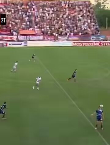Ufff, el sombrero que tiró desde el piso y el caño, todo en una misma jugada, ESTANDO DESGARRADO en la Final de la B Metro. Impresionante lo de Agustín Hermoso, el ‘10’ de Acassuso. Su apellido dice todo. 😮‍💨🇦🇷