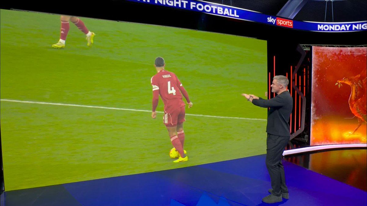 🗣️ "I've got a little bit of sympathy for Simons" Jamie Carragher gives his view on Xavi Simons red card for the challenge on Virgil van Dijk 🟥
