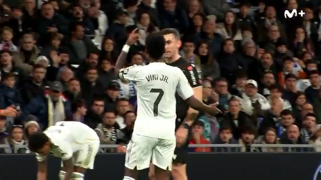 🔎 El Bernabéu pone el foco en Vinicius. #ElDíaDespués