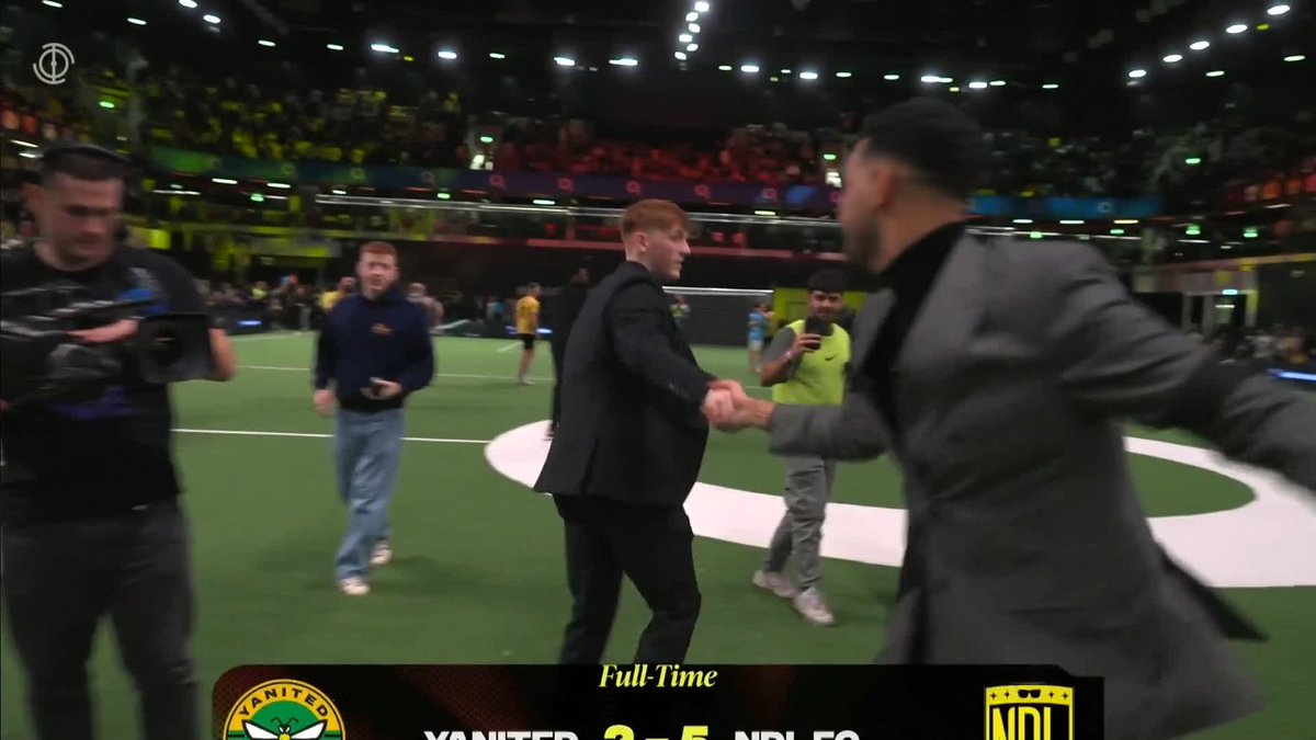 Angry Ginge and Niko doing their best Conte and Tuchel impression 🤝