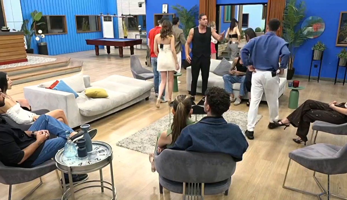Hepsinin bi anda ortamı terk edişi ve onların dakikalarca yalnız kalması ajajajaj çok eğlendim 😂😂 #kısmetseolur