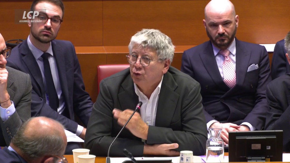 "Ce n'est pas parce qu'on est dans une situation anormale de gouvernement minoritaire que les seules oppositions valables pour ce gouvernement ce sont des oppositions qui ne s'opposent plus", affirme Eric Coquerel. #DirectAN