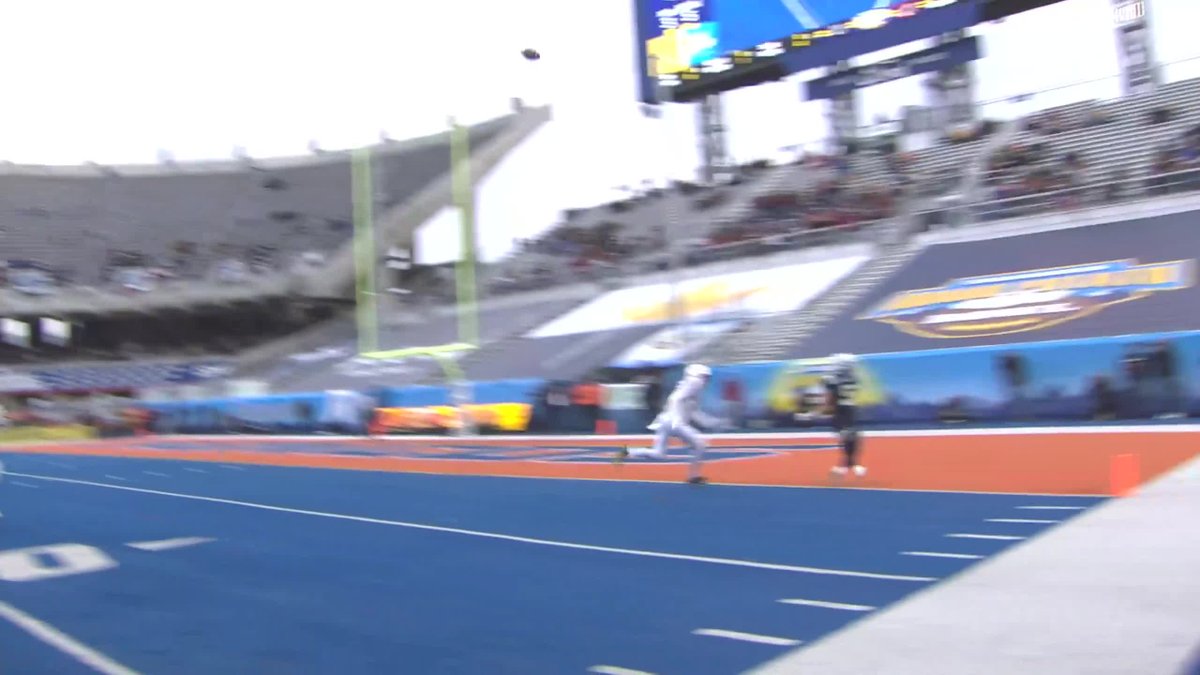 BRADY BOYD WITH THE SNAG 😲