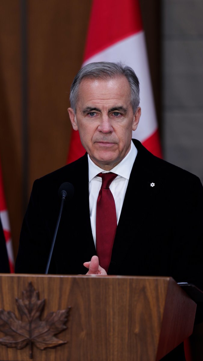 The federal government is working with provinces and territories on major infrastructure projects to diversify exports and build a stronger economy, including a new agreement with Ontario to accelerate the construction of major projects in the province.