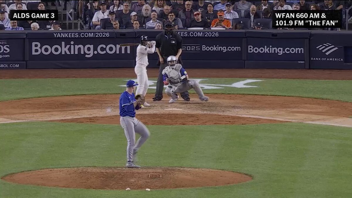 The top bat flips of 2025 No. 8: Smooth Jazz 🎷 Smooth bat flip 😎