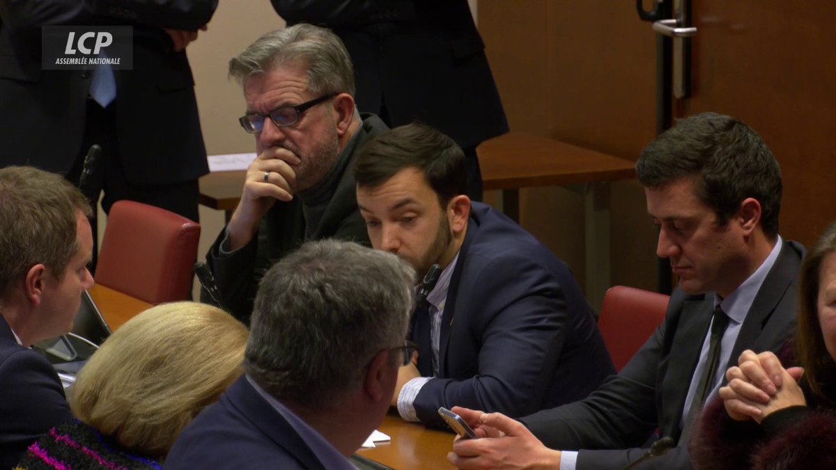 Mise à jour : les RN sont au bout du rouleau Il fallait censurer d'office. Comme censurer d'office Bayrou. On nous traitait de fou. Qui devient fou là ? Et qui va payer encore ?