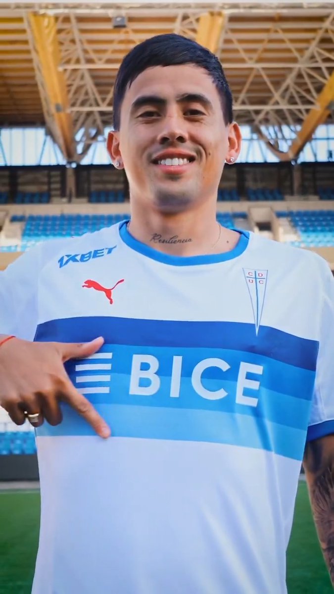 ¡Ya está en casa! 🤩 ¡Bienvenido a #LosCruzados, Matías Palavecino! ⚪🔵
