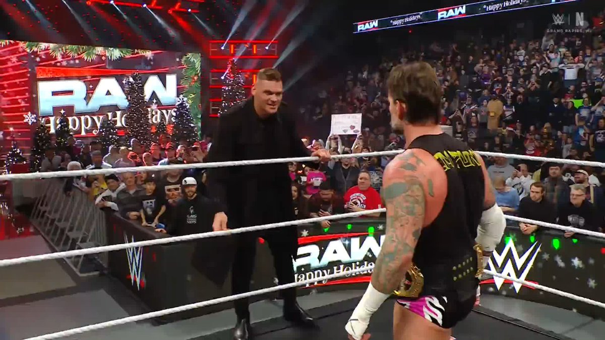 The Disrespect 😒 GUNTHER just mocked John Cena right in player/coach's face!