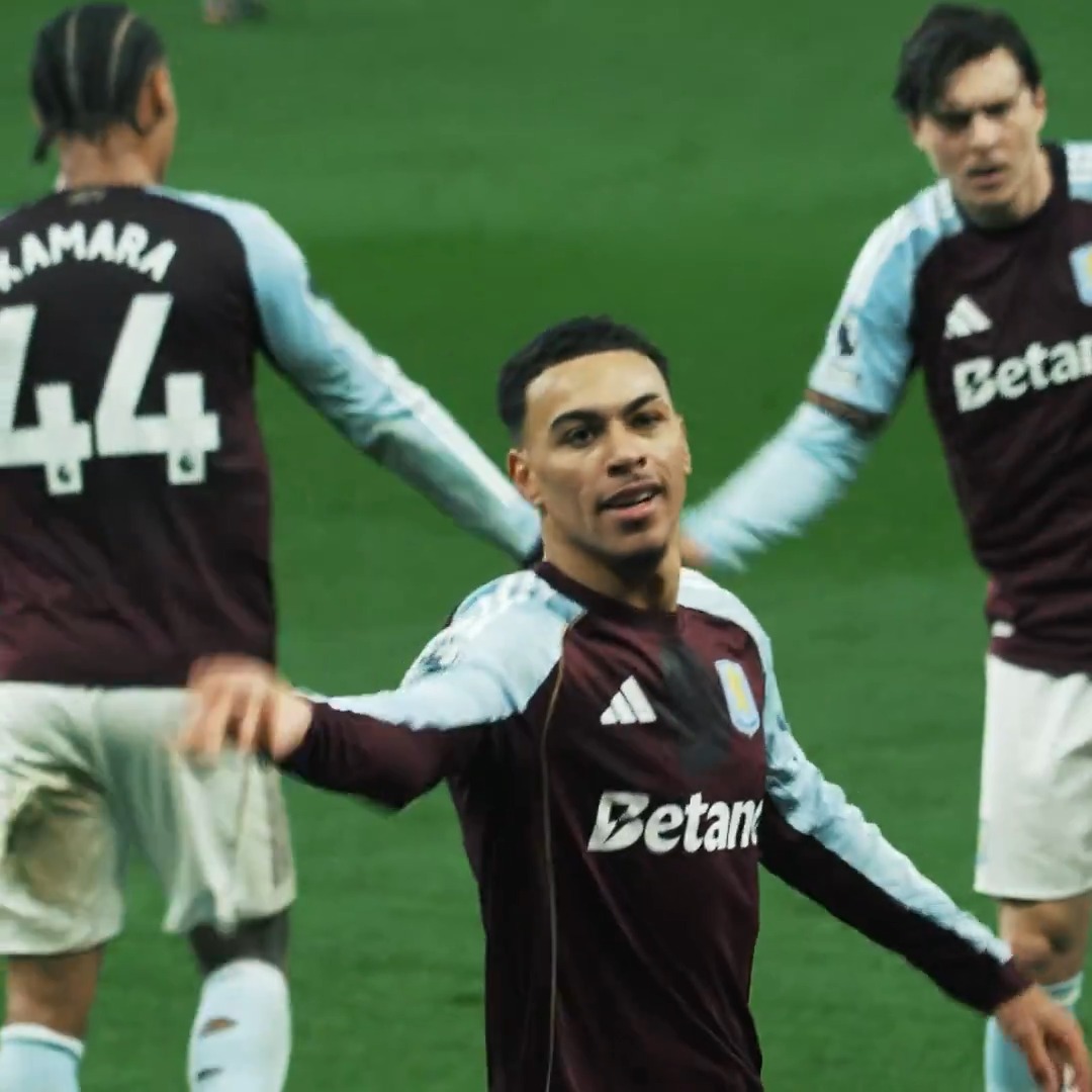 Morgan Rogers doing what he does 💥 The final Villa Park Pitchside of 2025 has landed, Villans 😮‍💨