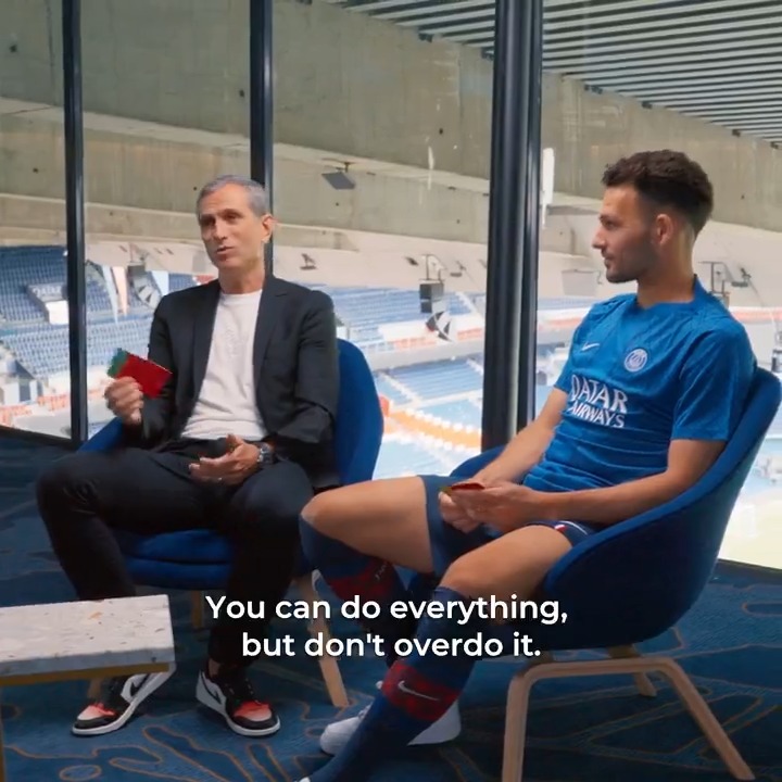 "Eat better, stay disciplined, enjoy the journey!" Les secrets de longévité de nos #PSGlegends ? 💬❤️💙 #Novotel37Collectif #NovotelHôtels