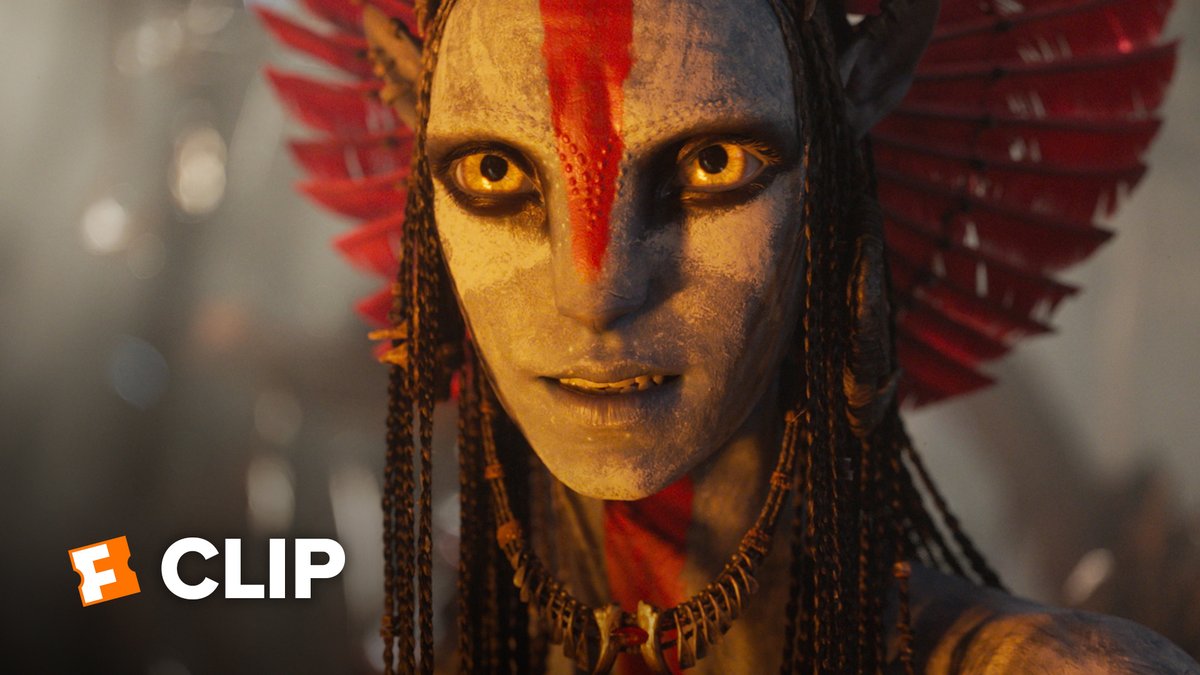 Lors du montage de ‘AVATAR : DE FEU ET DE CENDRES’, l’équipe voulait raccourcir la scène "horny" dans la tente entre Varang et Quaritch. La réponse de James Cameron : « Les gars, vous êtes sur le point de devenir chômeurs. Remettez tout, chaque ligne. »