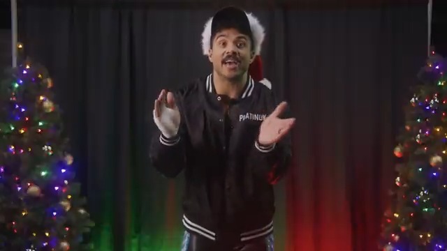 When it comes to embodying Santa, try to keep it simple! #AEWDynamite on 34th Street is Christmas Eve TOMORROW at 6/5c on TBS + HBO Max, and Christmas Day #AEWCollision is this Thursday, 12/25 at 9/8c on TNT + HBO Max!