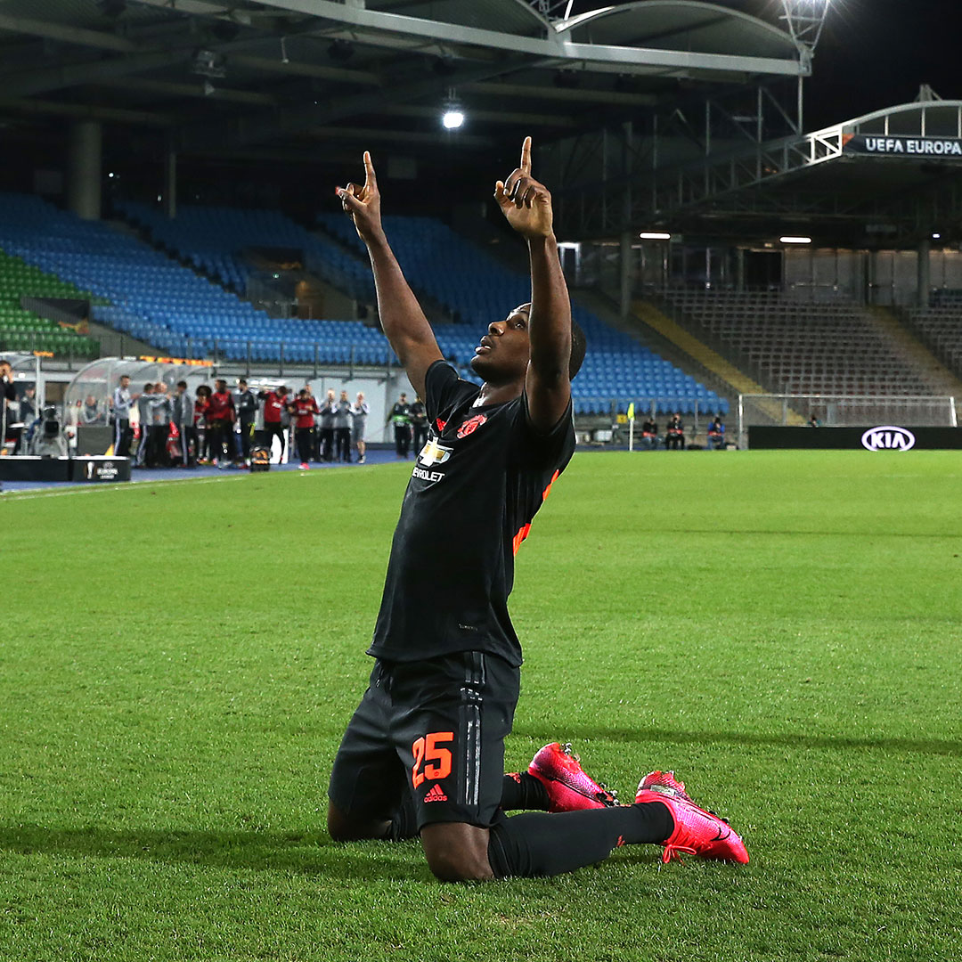 🚨 This filthy pass from Bruno Fernandes and the composed finish by Odion Ighalo will never get old.