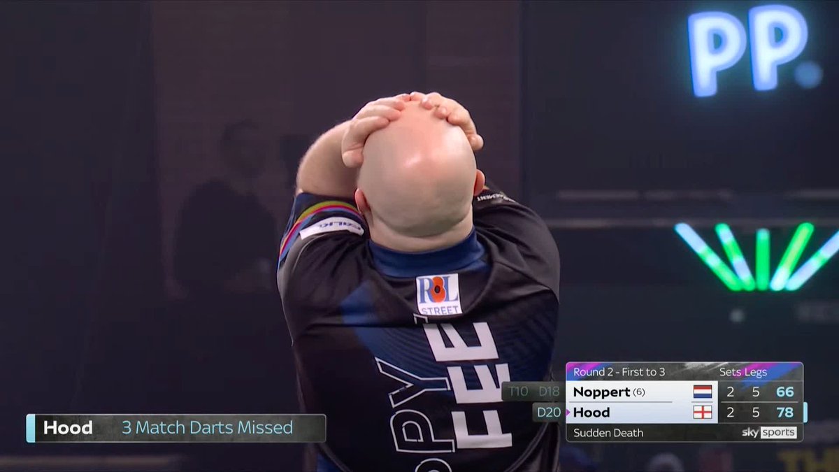 HOOD WINS AN ALLY PALLY CLASSIC! Phenomenal. Just phenomenal. Justin Hood wins the sudden death leg to defeat sixth seed Danny Noppert, with both players averaging over 102 in a ridiculous match 👏 📺 #WCDarts | R2