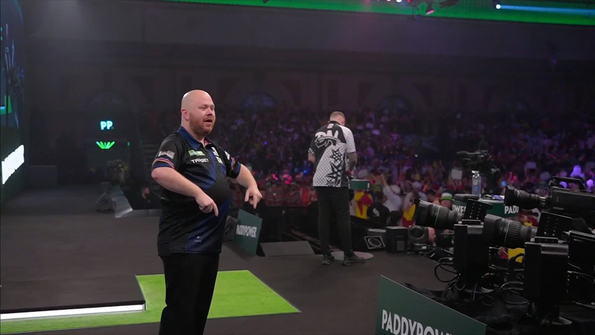 WHAT A MATCH! 🤯 Justin Hood wins an Ally Pally CLASSIC against Danny Noppert 🙌