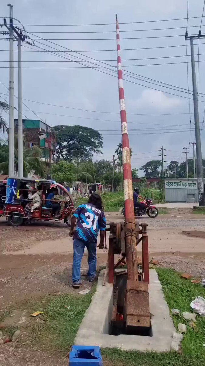 A single man controls this rail crossing.