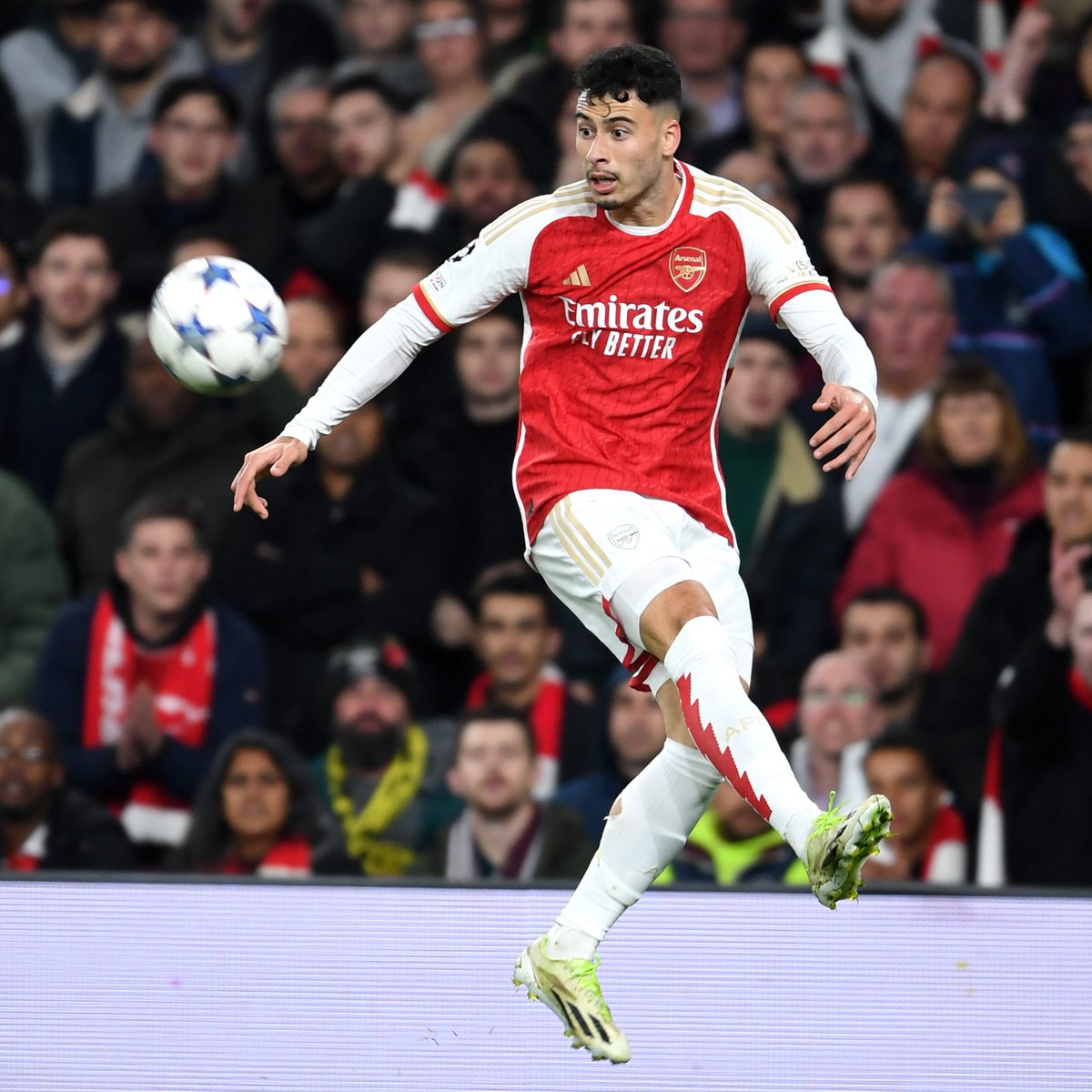 That Gabriel Martinelli performance reminded me the day he ended the career of this Sevilla right back