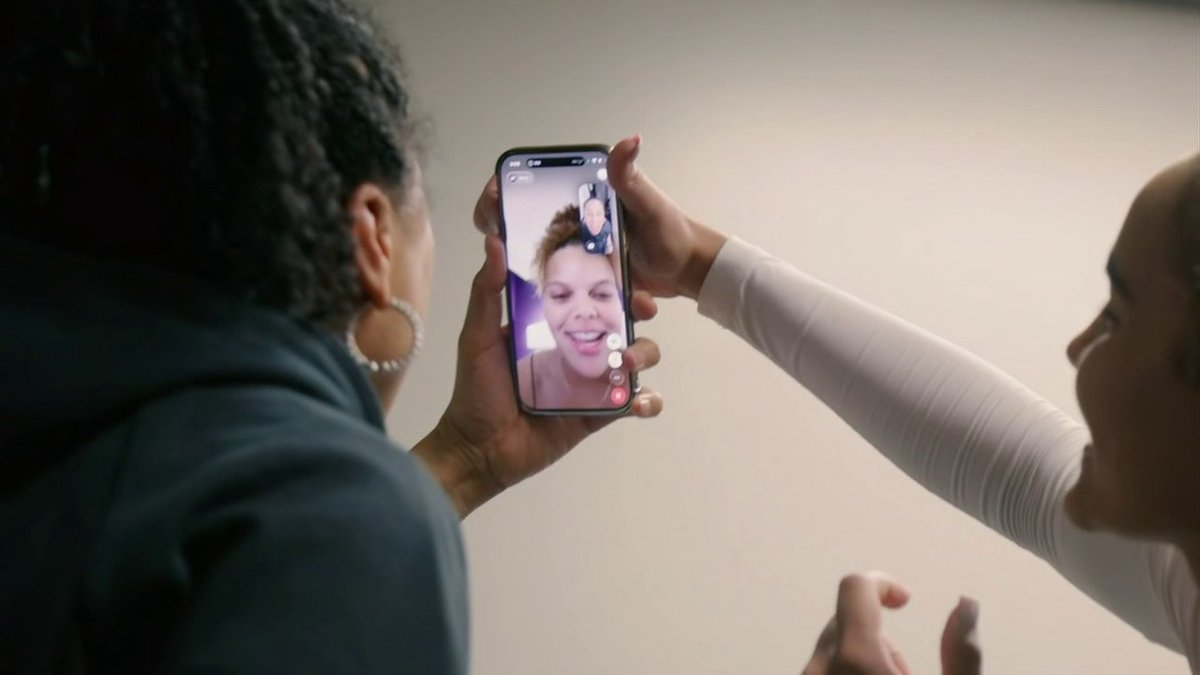 Dawn Staley and South Carolina were so hyped to hear Jerzy Robinson has committed to the Gamecocks 😆 A'ja Wilson also gave a piece of advice to the newest addition to 'Dawn's Daycare' ❤️ SportsCenter NEXT