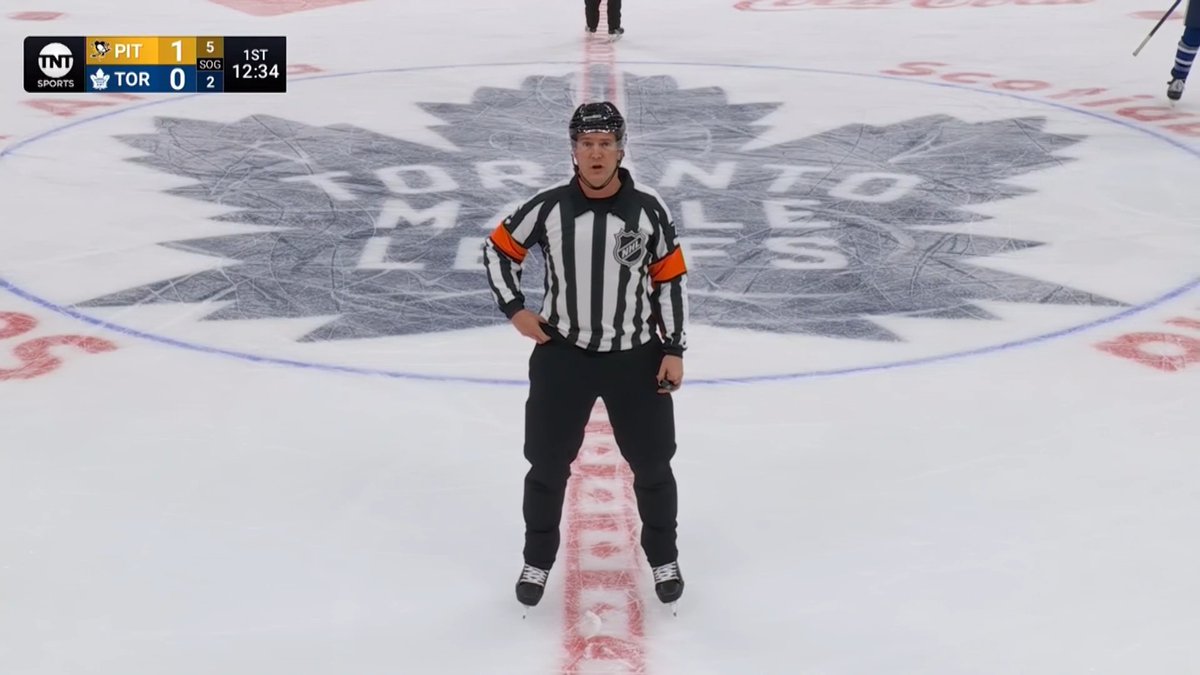 What even is goalie interference at this point?! The Pittsburgh Penguins opened the scoring... but it's wiped off after challenge ☹️ (via NHLonTNT)