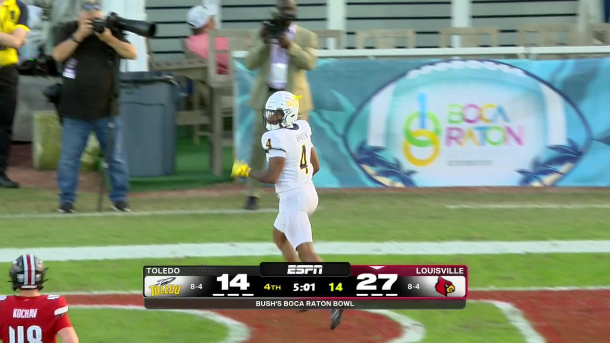 BLOCKED THE EXTRA POINT AND RETURNED IT FOR TWO POINTS 🫢