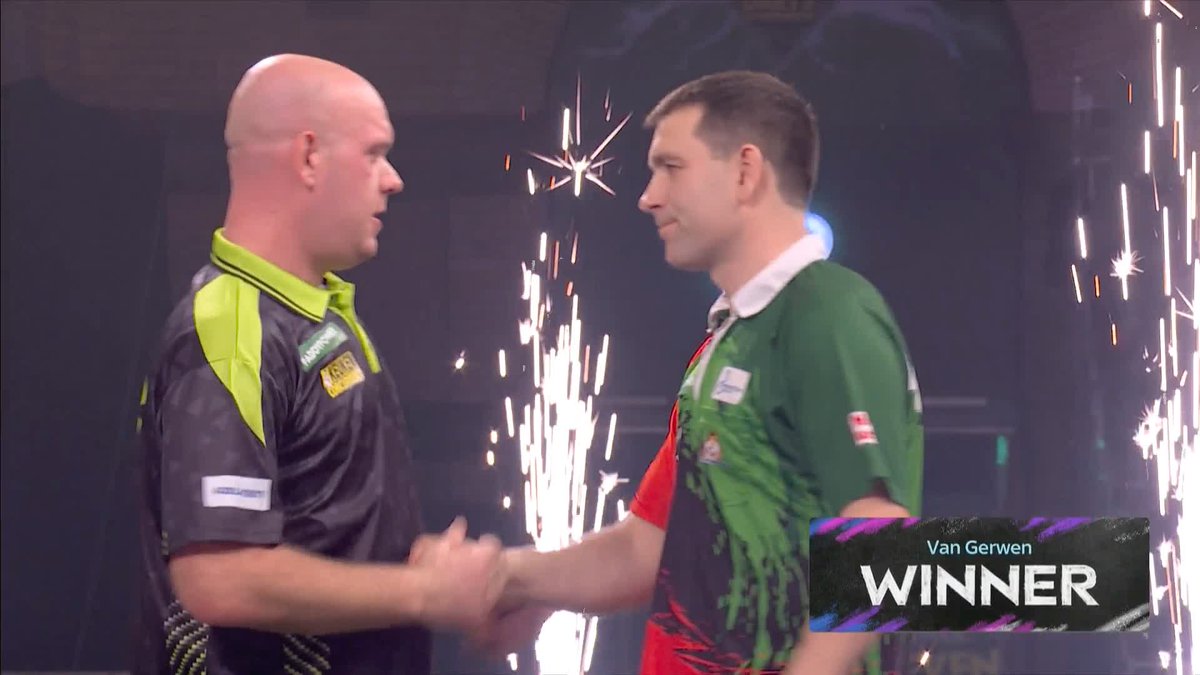 Michael van Gerwen gets the job done against William O'Connor ✅