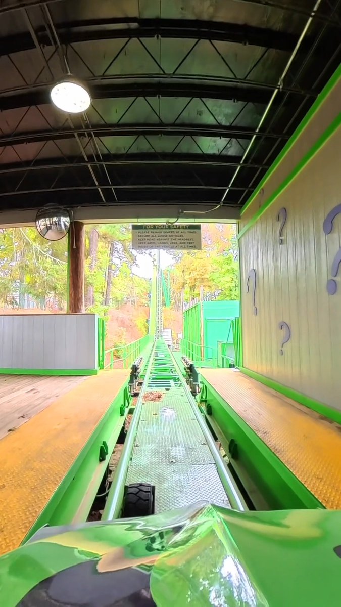 Let's go for a ride on the world's first triple looping coaster. 🎢 #SixFlagsOverGeorgia #rollercoaster