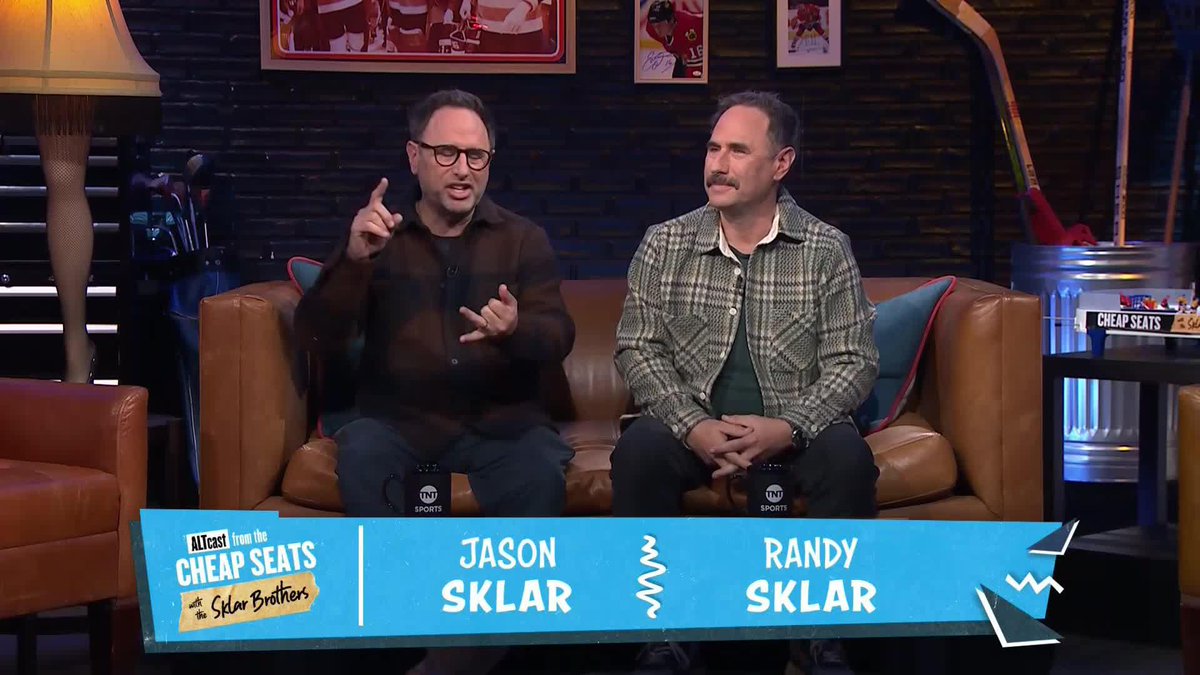 We got an Altcast coming to ya LIVE from the Cheap Seats with the The Sklar Brothers later tonight during Flyers-Blackhawks on TruTV 🍿
