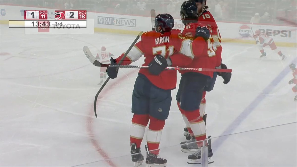 THE PANTHERS ARE AT IT AGAIN! 😼 Two goals in 43 seconds have given the Cats the lead!