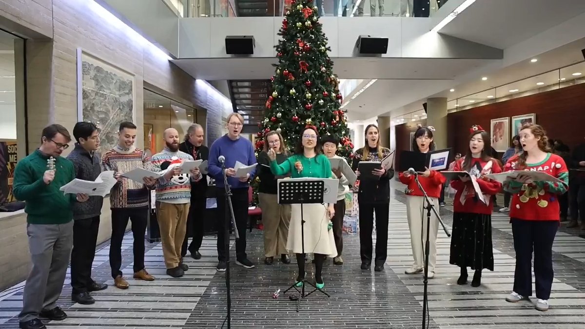 Sharing a bit of seasonal spirit from our Embassy staff sing-along 🎶 Wishing everyone a joyful, peaceful holiday season! 分享一段我们使馆同事节日合唱的欢乐氛围🎶 祝大家节日快乐、平安喜乐!