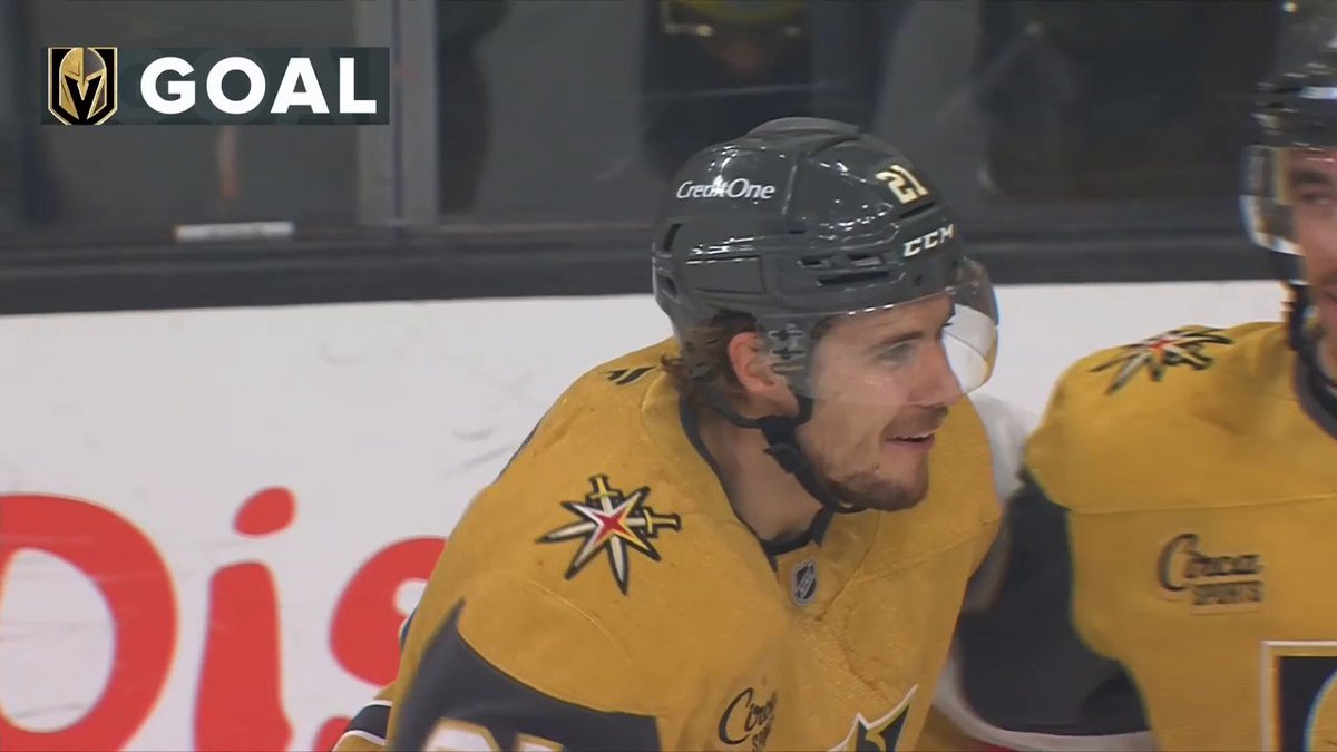 That's a real pretty 2-on-1 from the Vegas Golden Knights! 😲