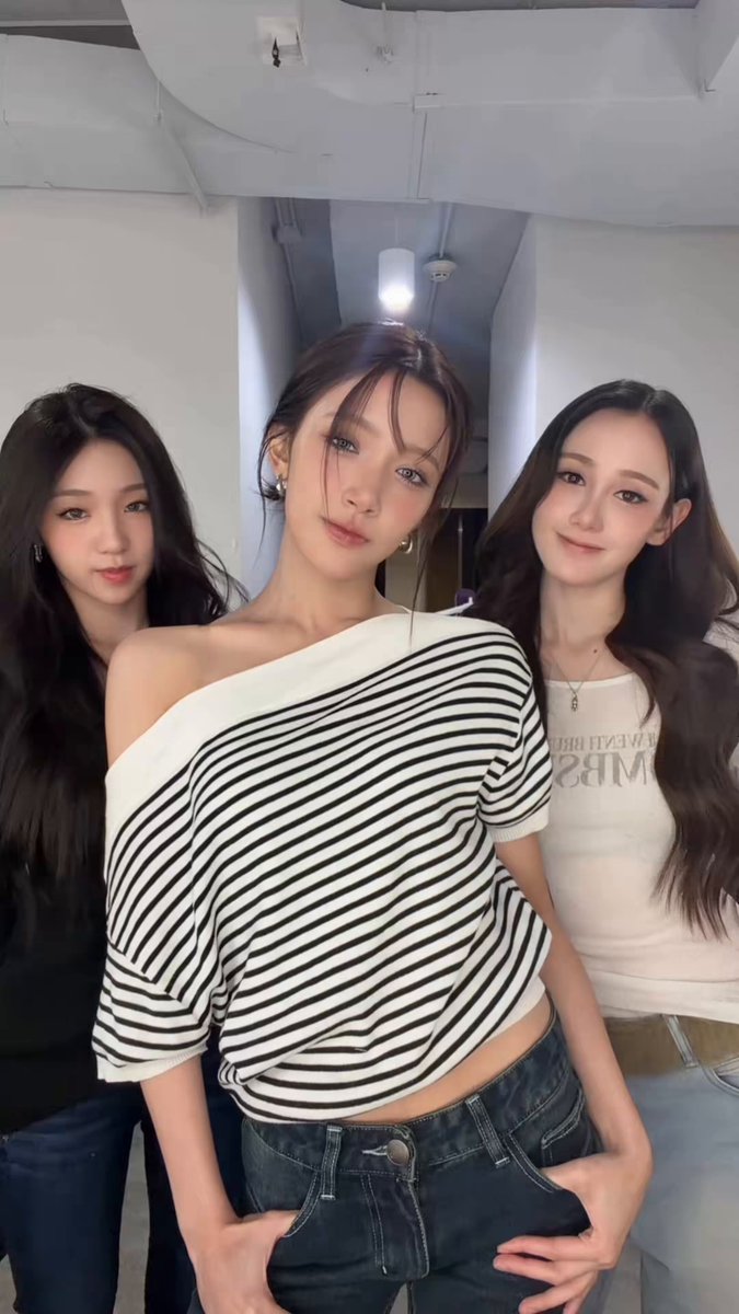 ดำน้ำกันหมดสามคน บุ๋งๆ
