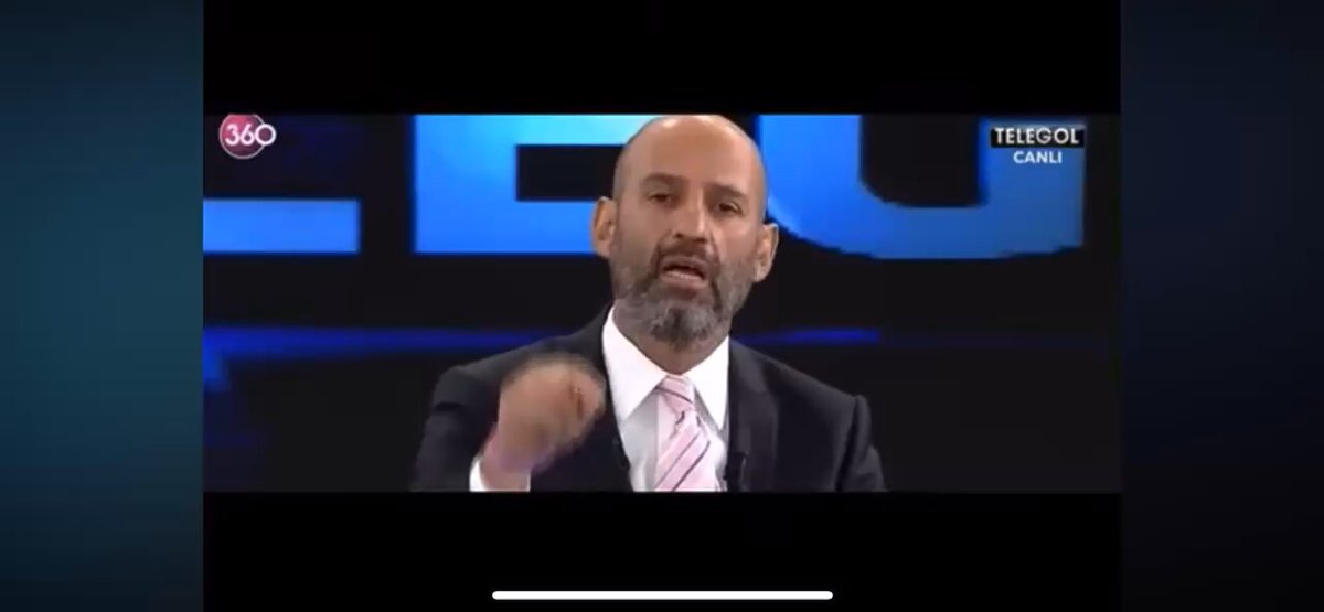 lan 🧀 sen 3 temmuz feto kumpasında yayınlar yapıp daha sonra aziz yıldırım haklıymış hakkını helal etsin özür dilerim diyerek hak yemedin mi şimdi niye yine böyle kesin konuşuyorsun 3 temmuz 🧀ı seni
