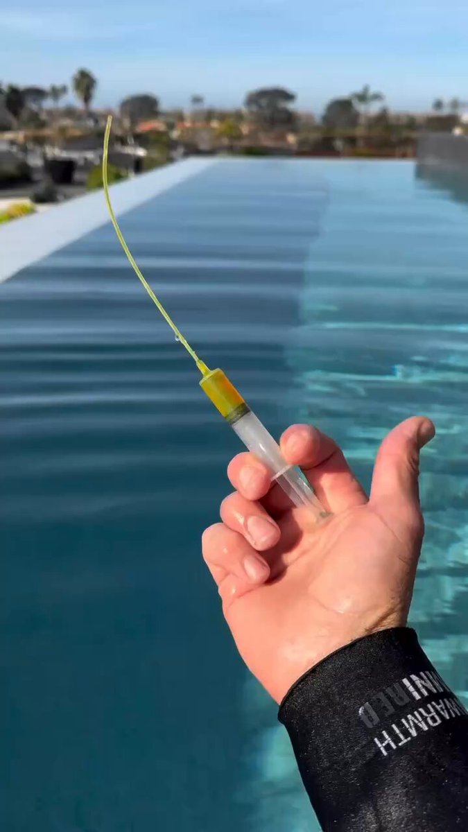 That's how you detect a leak in a swimming pool 📹sandiegoleakspecialists