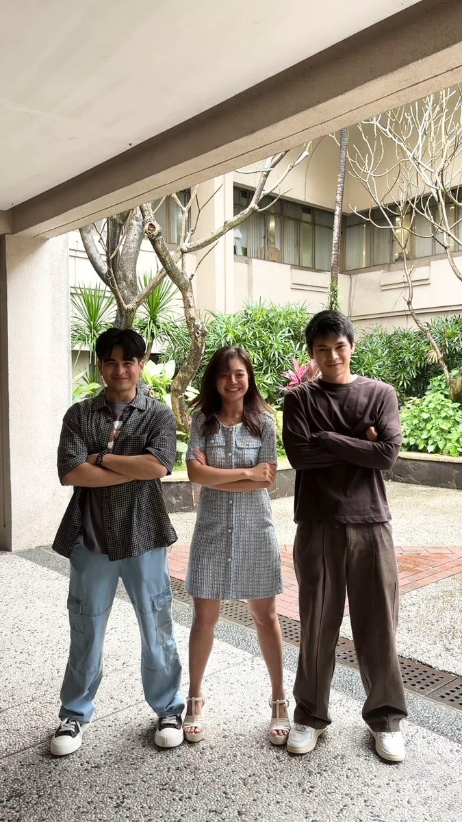 Na para bang may sarili silang mundo! 🤣💞 Abangan sina Will Ashley, Dustin Yu, at Bianca De Vera sa The Secrets of Hotel 88! 🚪✨ #TheSecretsOfHotel88