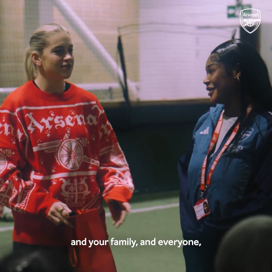 An extra special visit ❤️ Alessia and Emily went to surprise Fatmata, a Community Participant Coach, to recognise all the amazing work she has done for our community 👇