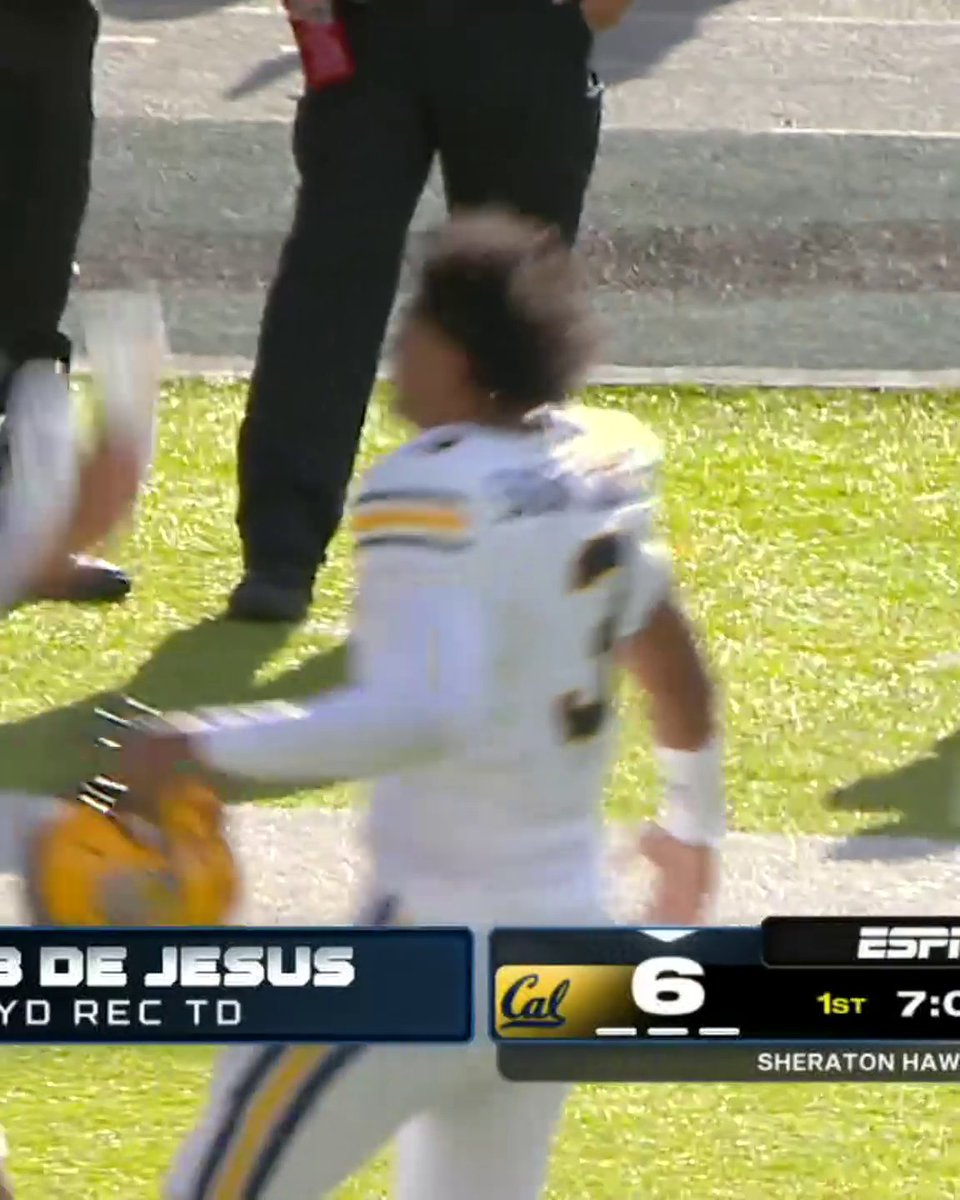 JKS threw a dime with the defender in his face 🤯 Cal Football