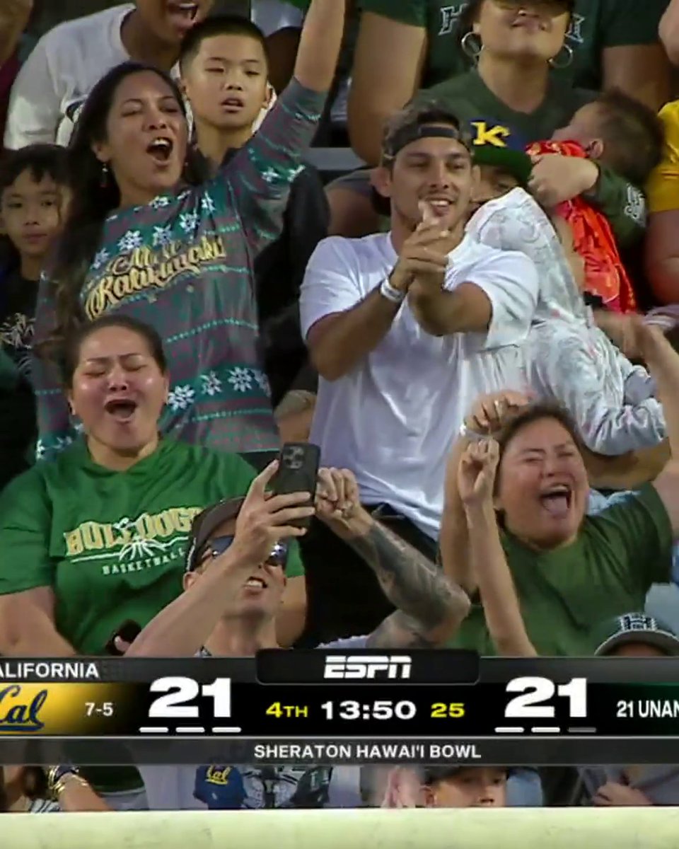 THE SHOVEL PASS TO TIE IT 😮‍💨 21 unanswered points for Hawai'i!