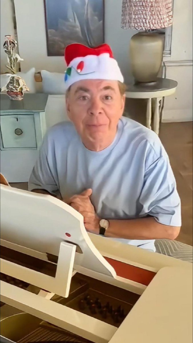 Wishing you a happy Christmas, with lots of love from ALW 🎅 ♥️
