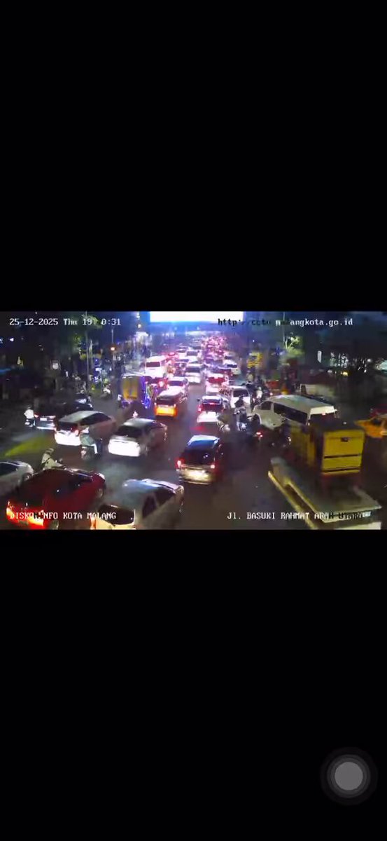 Kayutangan malam ini, selamat liburan
