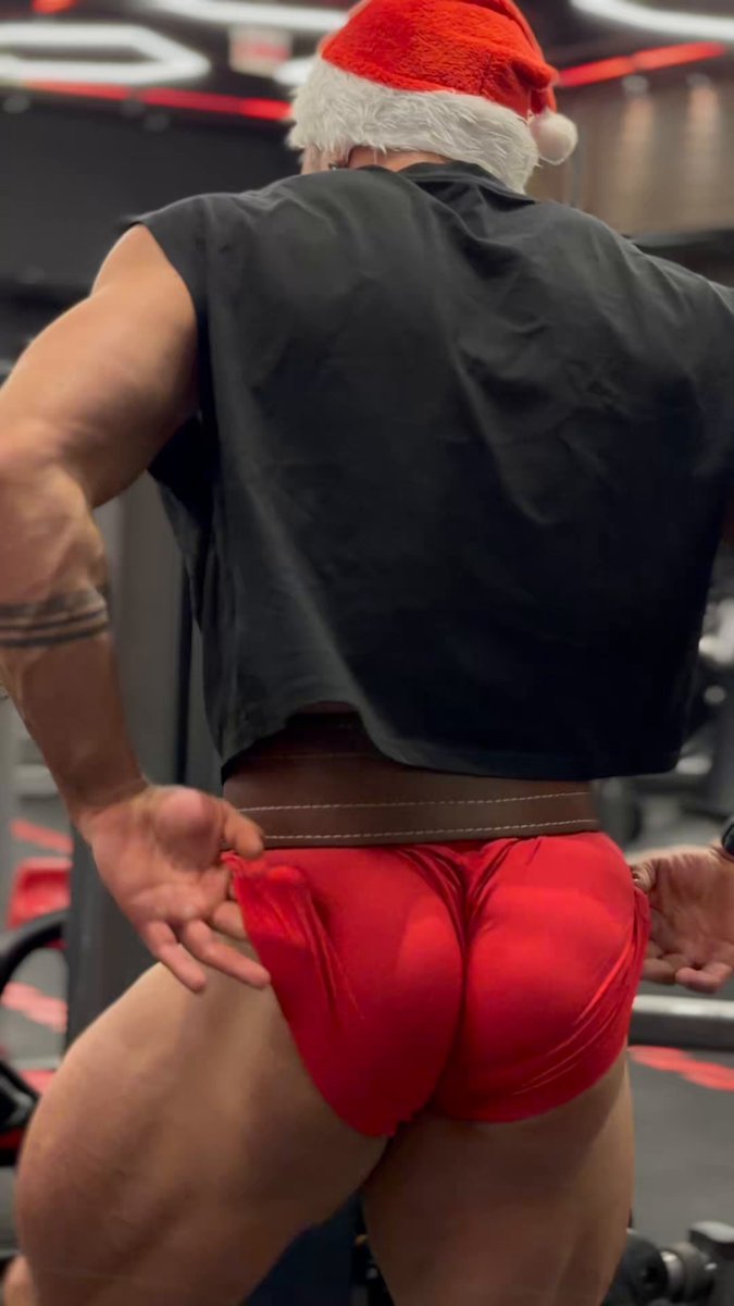 What did you ask for as a gift? ?🎅 OFF👀 #bodybuilding #musclefantasy #gym