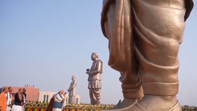 राष्ट्र प्रेरणा स्थल हमारे देश की महान विभूतियों के जीवन, उनके आदर्शों और अमूल्य विरासत को समर्पित एक प्रेरणादायी स्मारक है। आज सुशासन दिवस पर लखनऊ में इसका लोकार्पण कर अपार गौरव और आत्मिक संतोष की अनुभूति हुई।