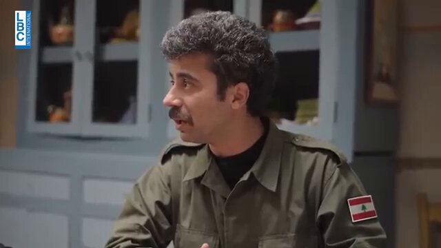 المصريين اول ناس استقبلو نجوم مسلسل مرحبا دولة برغم انهم في المسلسل قلشو علينا بس يعني المصريين بيتسقبلو اي خفه دم بصدر رحب عموما حتي لو كانت علينا بستغرب الناس التانيه اللي بتقلب الدنيا علي نكته ولا حاجه اتقالت ف سياق هزار يعني