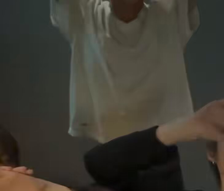 사실 엄은 기억력 밤티셔서 걍 분위기만 잘 이끌고가거나(=대충 우기거나 ㅋ) 최종병기로 눈물 보이면 일단 대충 싸움 얼버무릴수있을거같은데 의외로 안 그런거 안통하고 상황정리나 정의를 잘해서 싸움의 인과관계 풀어가지고 잘잘못 가려낼것같음 아닌건 아닌거고 묘하게 시니컬한