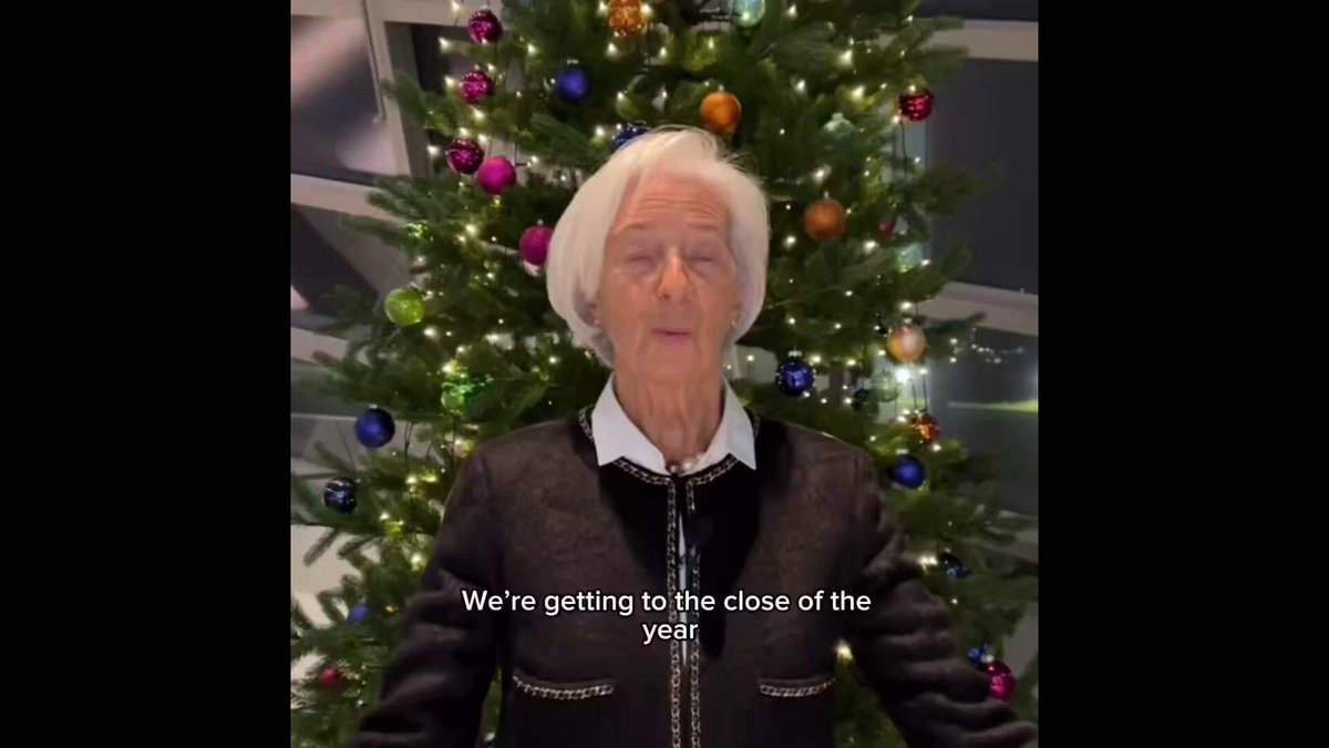 I guess there are no days off. The latest in @ECB CBDC marketing is a Christmas post from president Christine Lagarde. To be honest, I would have preferred coal, but here we are... so let me put down the eggnog and break down what's happening here. 🧵
