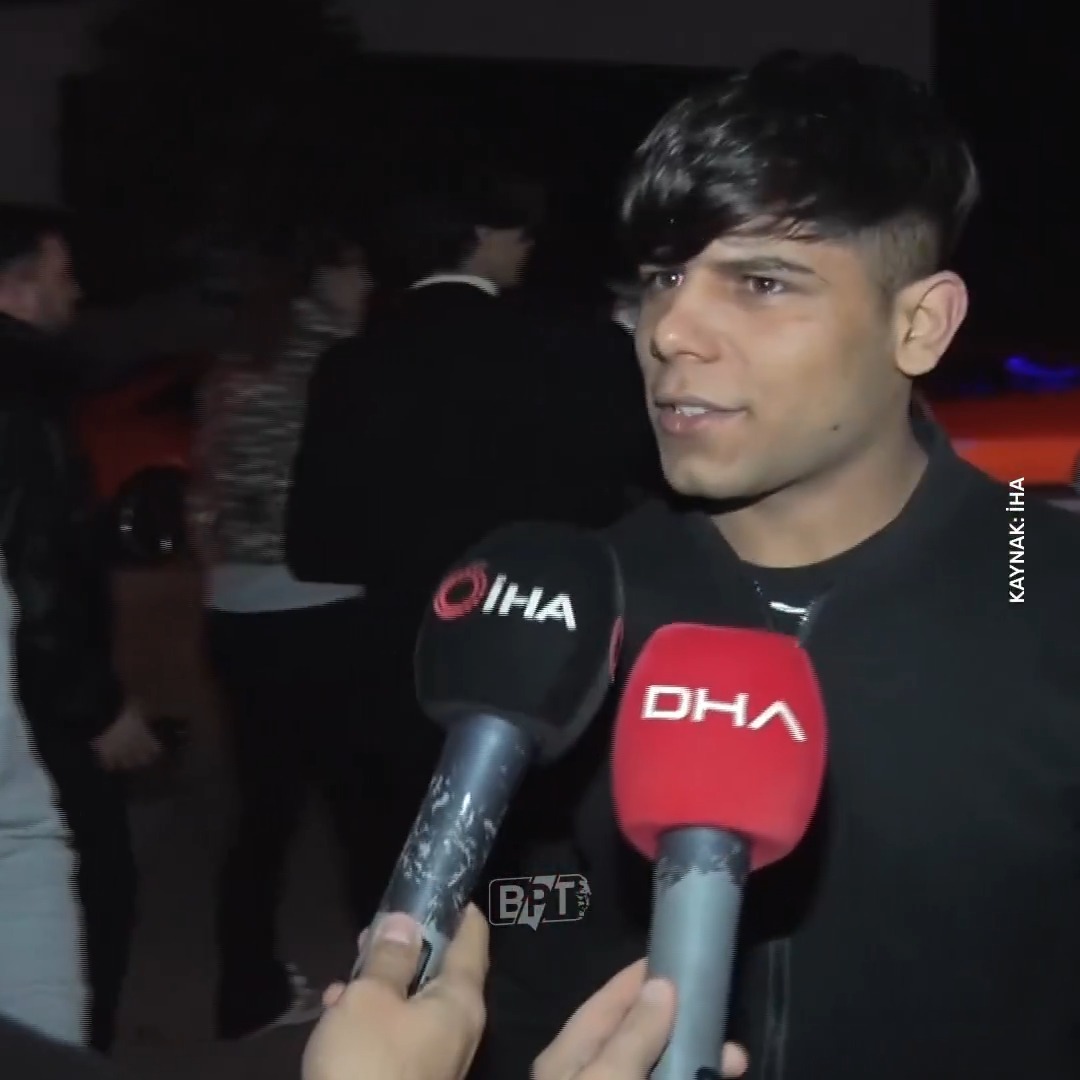 Ankara'da 11. Yargı Paketi ile birlikte cezaevinden tahliye olan vatandaşlar: "Çok sevinçliyiz. Emeği geçen herkese teşekkürlerimizi sunarız. Allah kimseyi bir daha buralara düşürmesin. Cumhurbaşkanımızdan Allah razı olsun. Onu seviyoruz."
