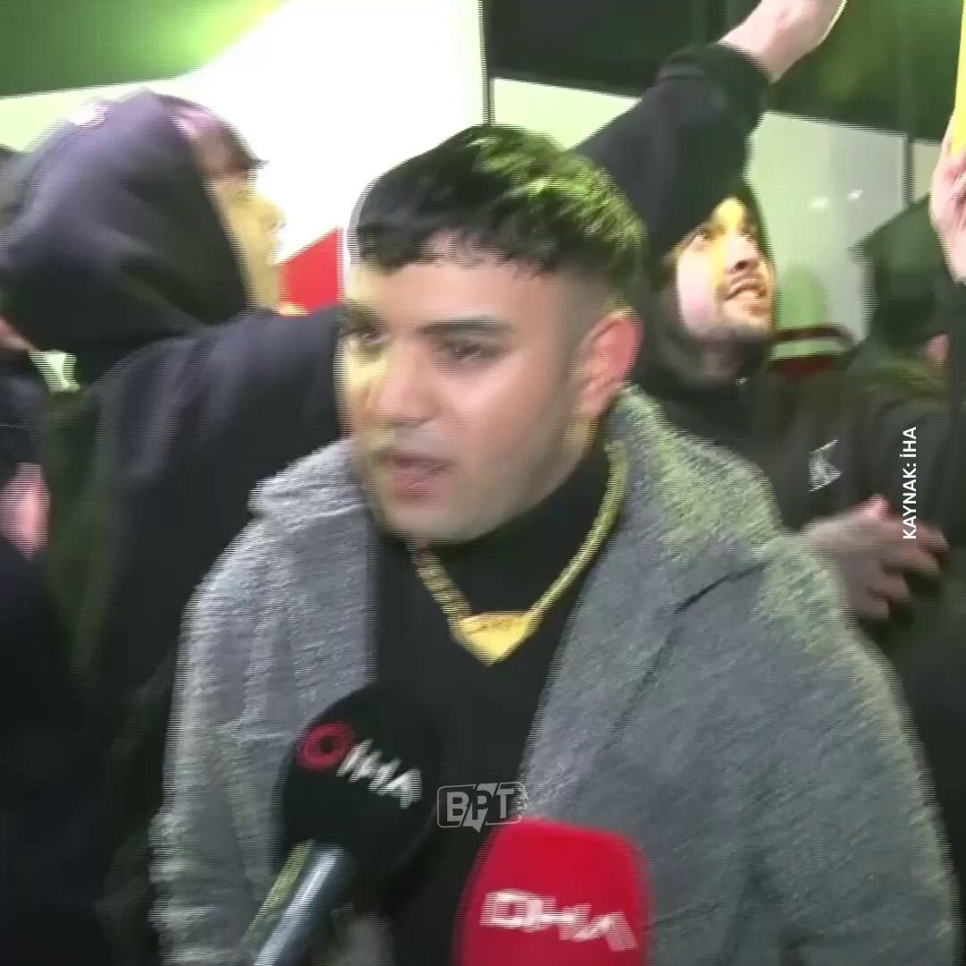 Şu videoya dikkatle bakın. Bunun gibi 50 bin insan bu akşam yeni infaz düzenlemesiyle serbest kaldılar! Hiçbirinin yüzünde, tipinde bir iyi niyet var mı? Adeta “ben 2 hafta sonra yeniden suç işleyeceğim” diye bağırıyorlar. Gazeteciler, yazarlar, akademisyenler, siyasetçiler, okumuş insanlar cezaevindeyken; devletin bireylere karşı işlenen suçlarda af yetkisini kullanması kabul edilemez. Devlet, devlete karşı işlenen suçlarda af yetkisini kullanmalı. Açıkçası bence hiçbirimiz bu dakikadan itibaren güvende değiliz. Kapıları, pencereleri iyi kapatın!