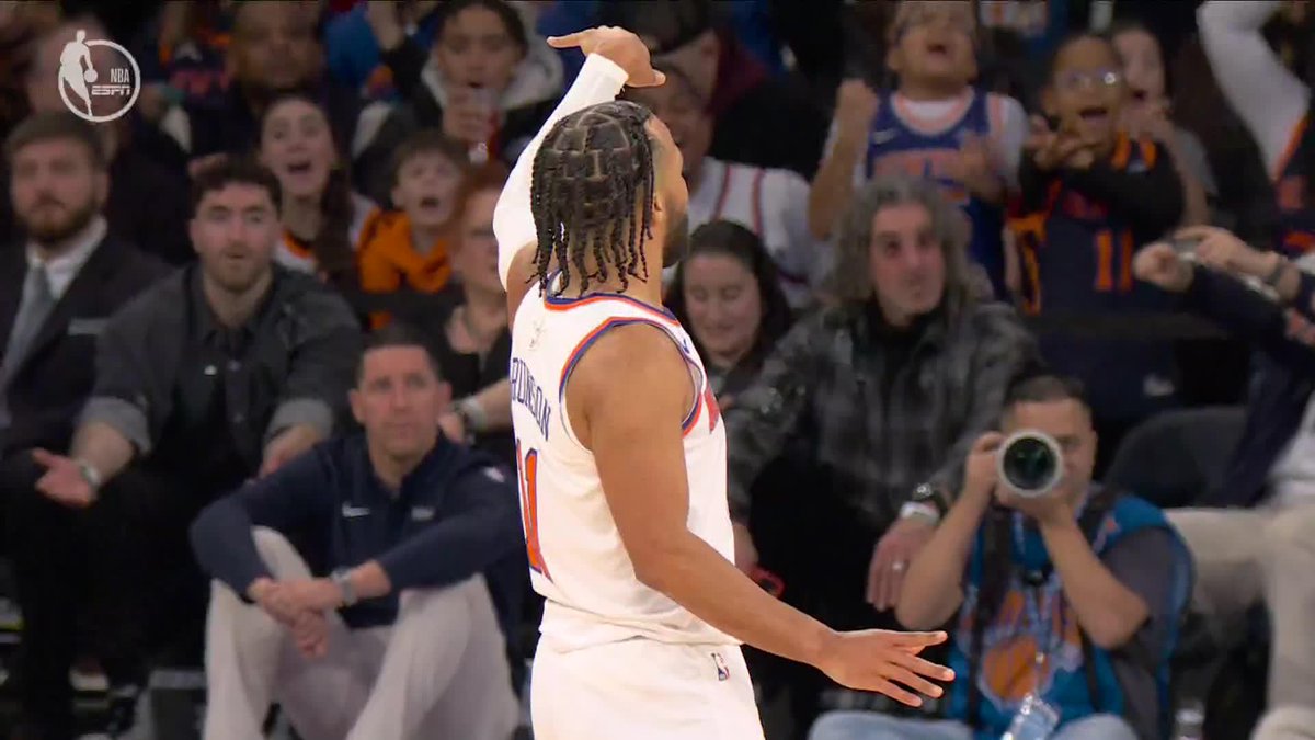 BRUNSON BURNER 4-POINT PLAY 😤