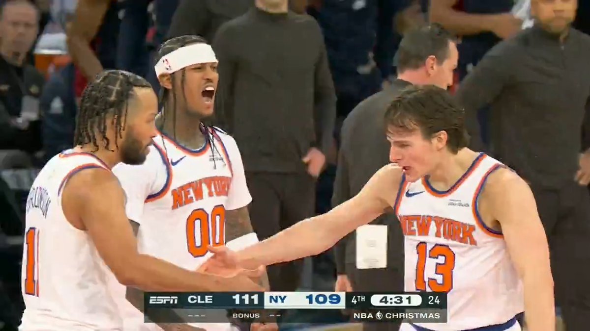 TYLER KOLEK HAS NY WITHIN 2 POINTS 🔥 Watch the ending of Cavs-Knicks NOW on ABC, ESPN and the ESPN App